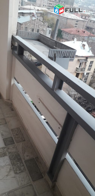 LA07303 Վարձով 3 սենյականոց բնակարան Վարդանանց  փողոցում 
