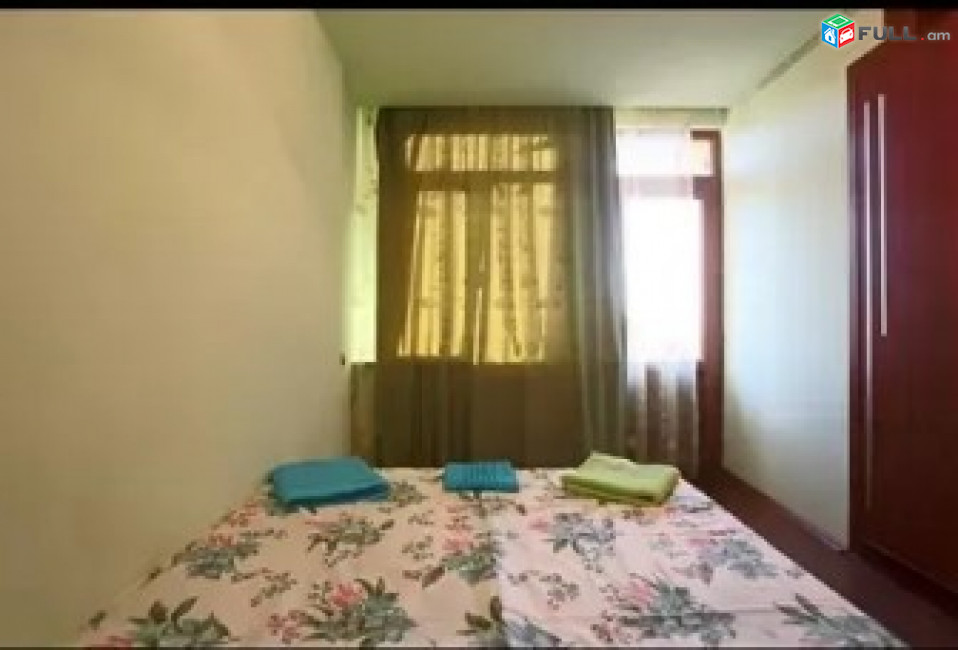 LA07338 Վարձով 3 սենյականոց բնակարան Ամիրյան փողոցում 