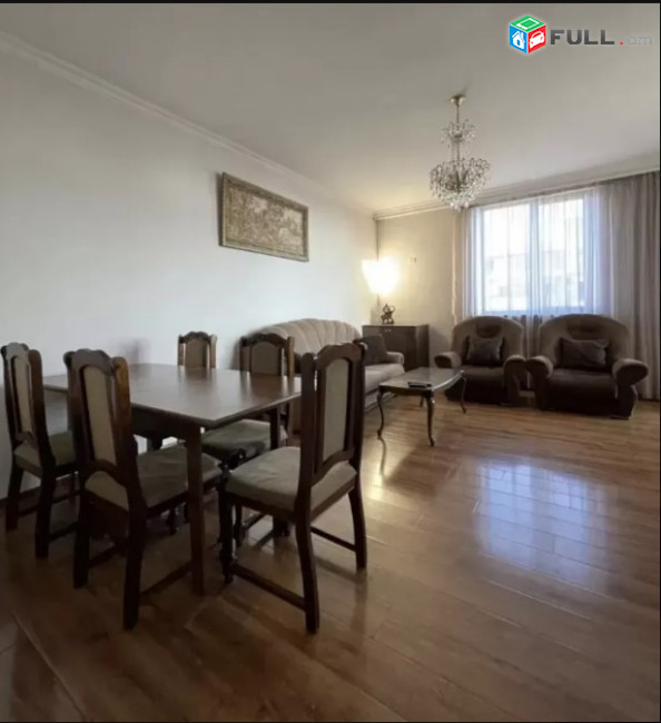 LA07363  Օրավարձով  4 սենյականոց բնակարան Արամի փողոց , նորակառույց շենք 