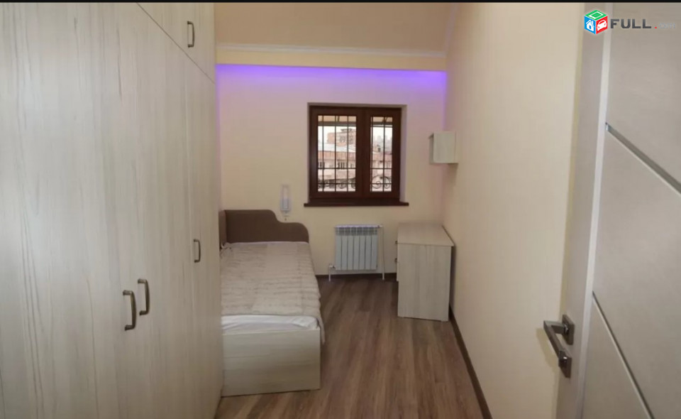 LA07379 Վարձով 3 սենյականոց բնակարան Վարդանանց փողոցում 