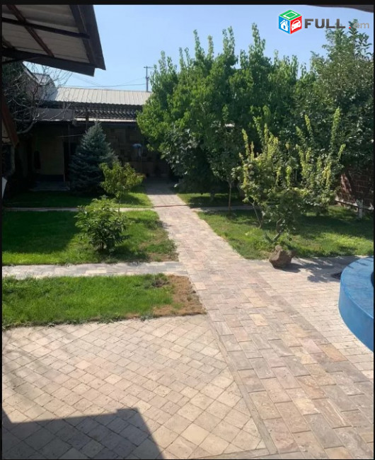 LA07383 Վարձով 4 սենյականոց առանձնատուն Էրեբունի փողոցում