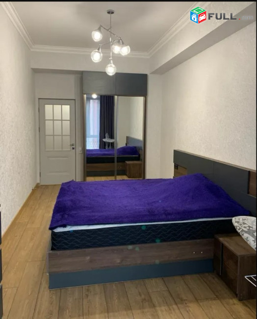 LA07390 Վարձով 4 սենյականոց բնակարան Սայաթ Նովա պողոտայում 