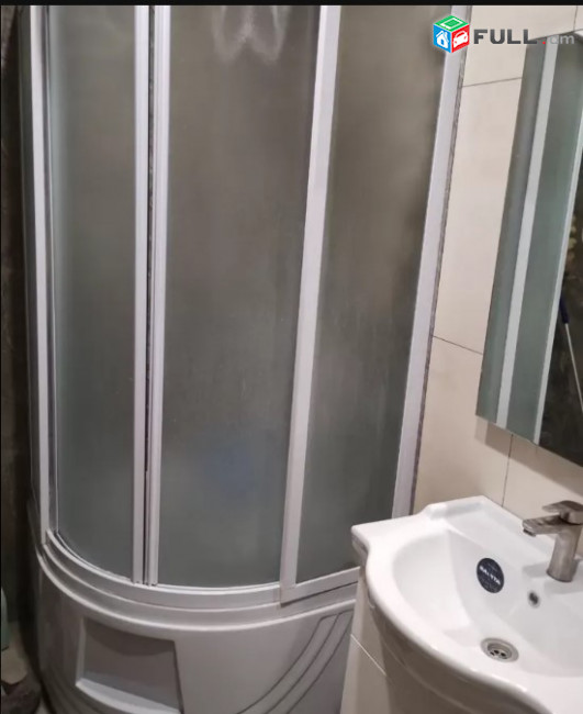 LA07407 Վարձով 2 սենյականոց բնակարան Չարենցի փողոցում
