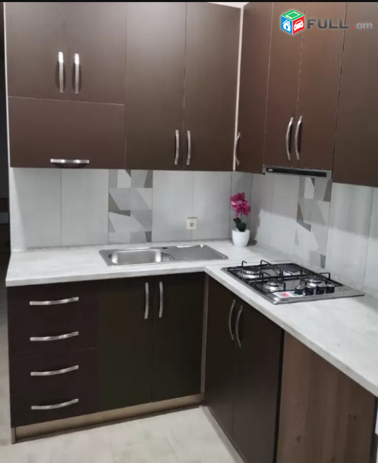 LA07407 Վարձով 2 սենյականոց բնակարան Չարենցի փողոցում