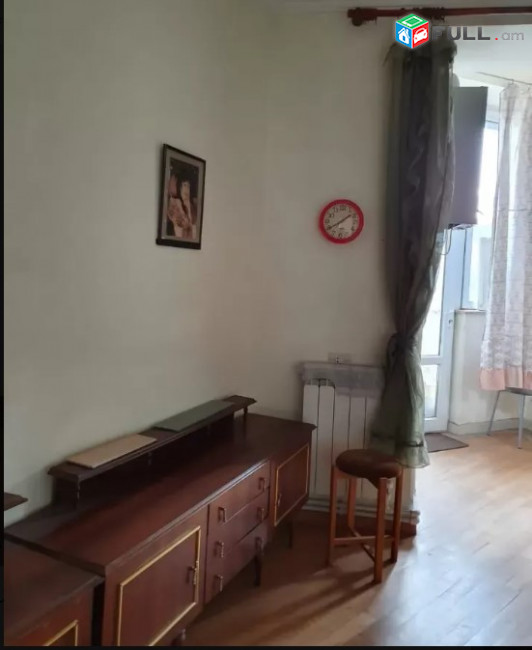 LA07406 Վարձով 2 սենյականոց բնակարան Չարենցի փողոցում 