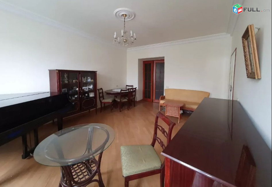 LA07406 Վարձով 2 սենյականոց բնակարան Չարենցի փողոցում 
