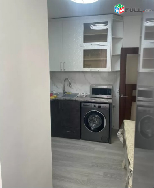 LA07427  Վարձով 3 սենյականոց բնակարան Արշակունյաց պողոտայում