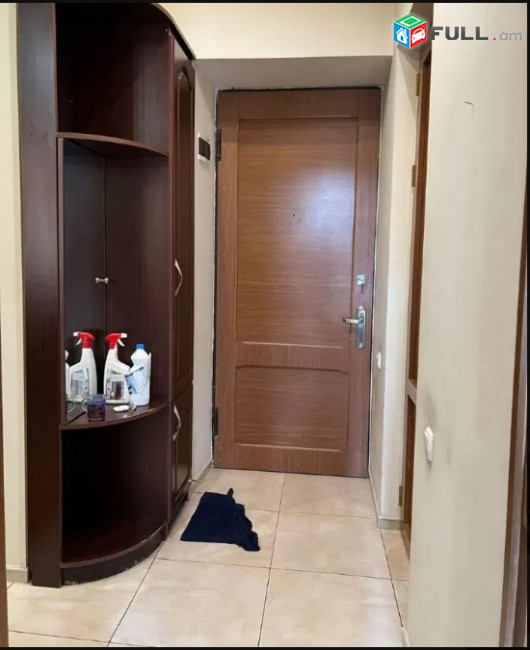 LA07436 Վարձով 2 սենյականոց բնակարան Հանրապետության փողոցում 