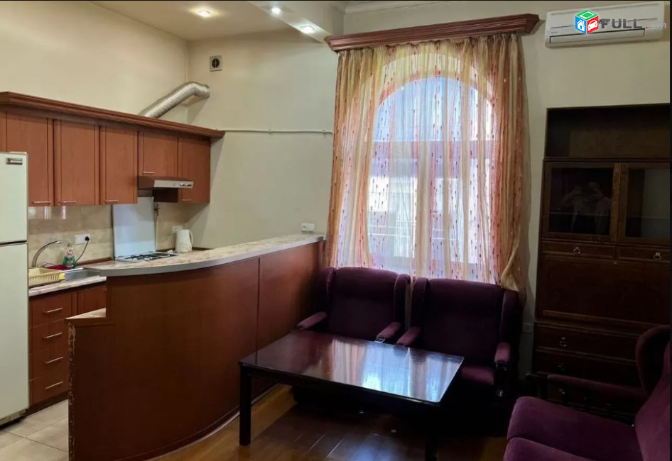 LA07436 Վարձով 2 սենյականոց բնակարան Հանրապետության փողոցում 