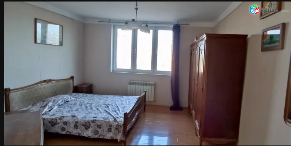 LA07447 Վարձով 4 սենյականոց բնակարան Երվանդ Քոչար փողոցում