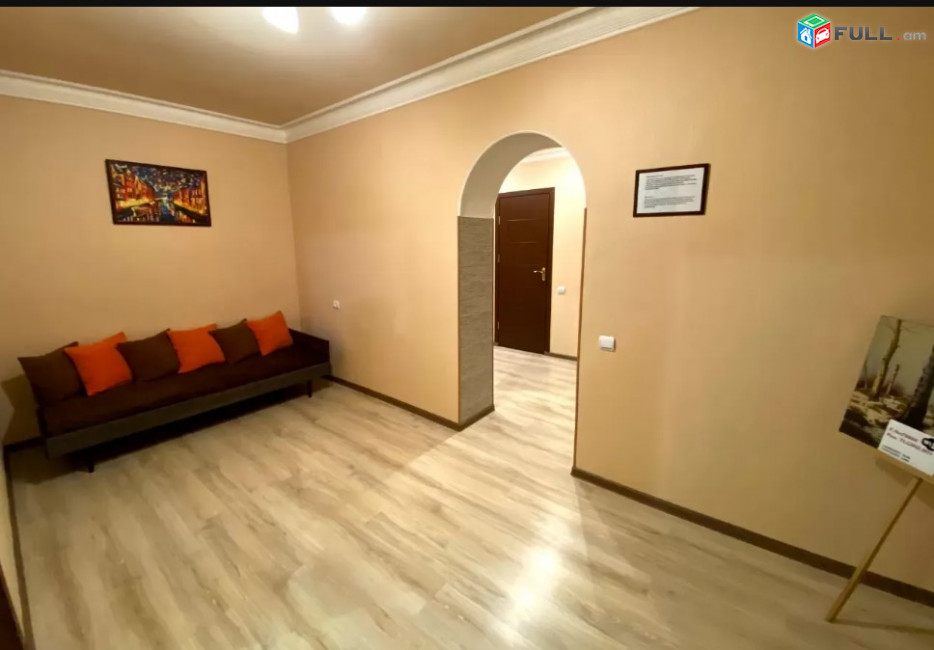 LA07451 Վարձով 3 սենյականոց բնակարան Սարյան փողոցում 
