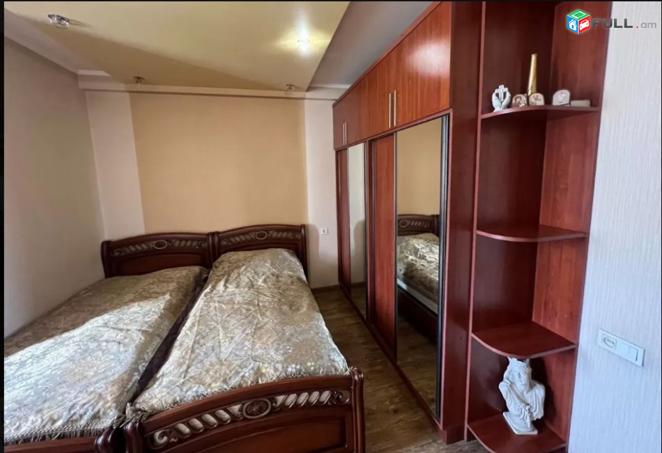 LA07460  Վարձով 3 սենյականոց բնակարան Նար Դոսի փողոց , Իդեալ խանութի հարևանությամբ