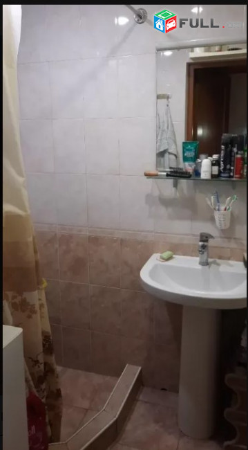 LA07470  Վարձով 3 սենյականոց բնակարան Գյուլբենկյան փողոցում 