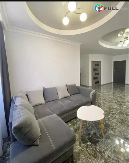 LA07480 Վարձով 2 սենյականոց բնակարան Ամիրյան փողոց,  նորակառույց շենքում