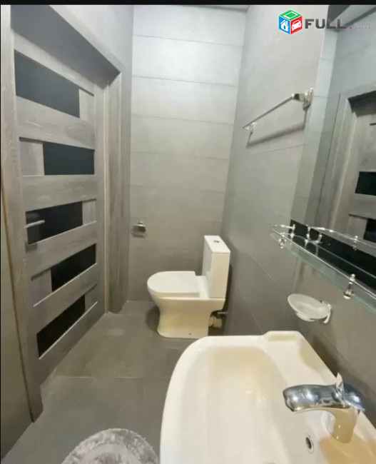LA07480 Վարձով 2 սենյականոց բնակարան Ամիրյան փողոց,  նորակառույց շենքում
