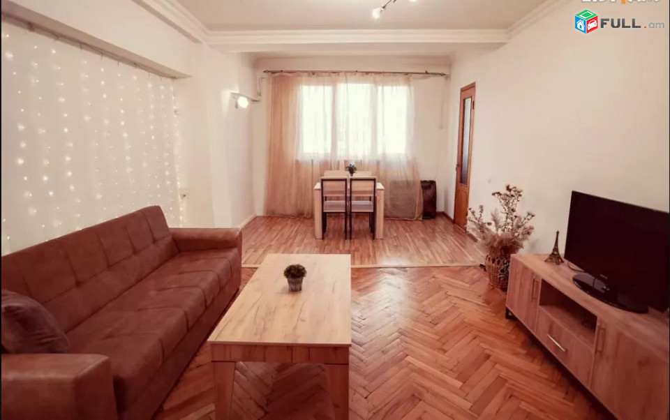 LA07502 Վարձով 3 սենյականոց բնակարան Ամիրյան փողոցում 