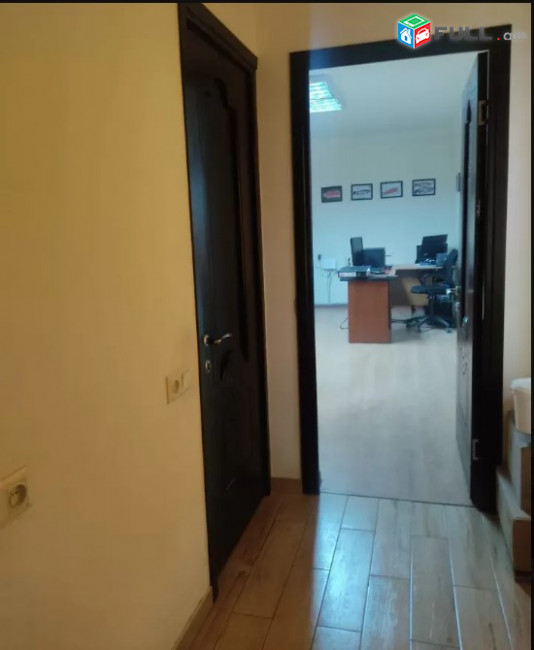 LA07529  Վարձով 50 քմ Գրասենյակային տարածք Ամիրյան փողոցում