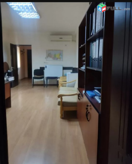 LA07529  Վարձով 50 քմ Գրասենյակային տարածք Ամիրյան փողոցում