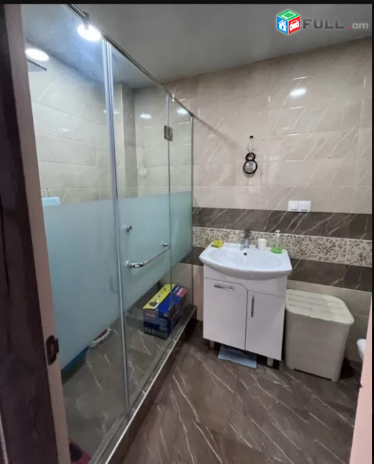 LA07540 Վարձով 3 սենյականոց բնակարան  Անտառային , Սարալանջ նորակառույց շենք