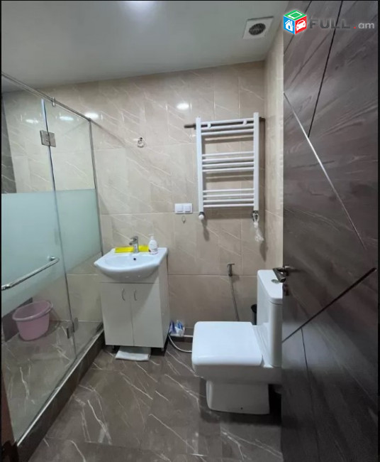 LA07540 Վարձով 3 սենյականոց բնակարան  Անտառային , Սարալանջ նորակառույց շենք