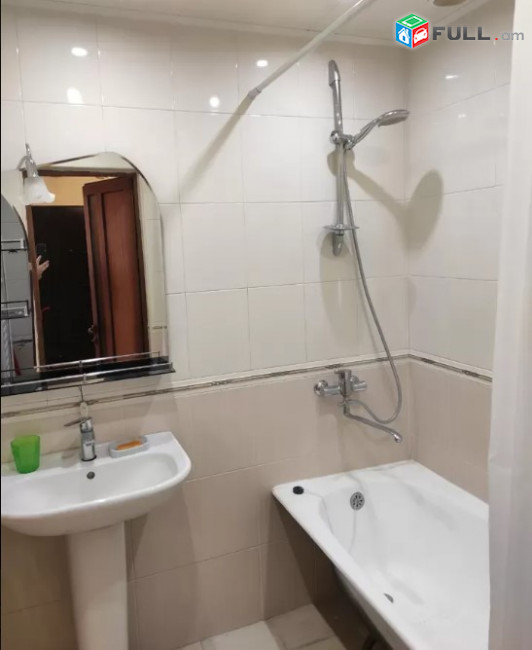 LA07541 Վարձով 3 սենյականոց բնակարան  Դավթաշեն 1 թաղամաս 
