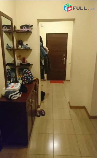 LA07542 Վարձով 3 սենյականոց բնակարան Դավթաշեն 4 թաղամաս