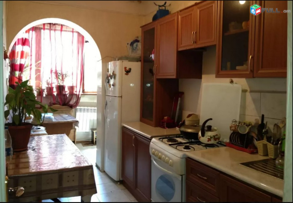 LA07544 Վարձով 3 սենյականոց բնակարան Դավթաշեն 4 թաղամաս