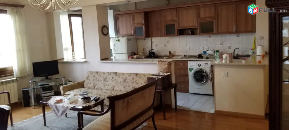LA07598 Վարձով 3 սենյականոց բնակարան Կոմիտաս , Վաղարշյան խաչմերուկի հարևանությամբ