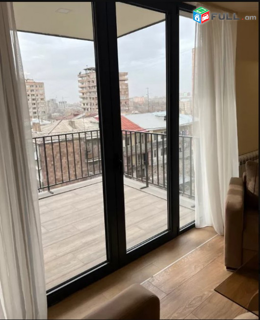 LA07609  Վարձով 2 սենյականոց բնակարան Արամ Խաչատրյան փողոց , նորակառույց շենք