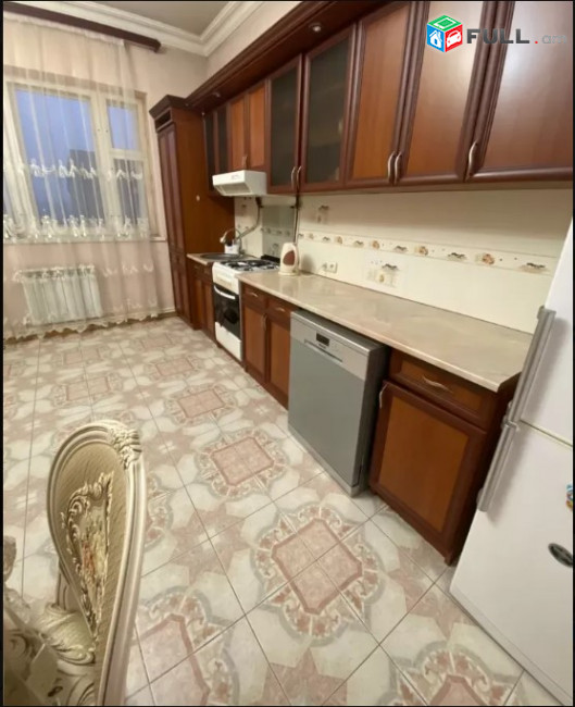 LA07720 Վարձով 3 սենյականոց առանձնատուն Աջափնյակ , Տիչինայի փողոց 