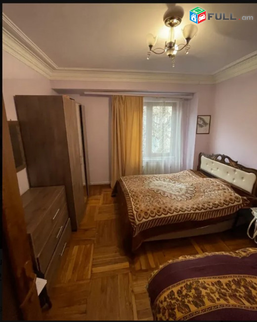 LA07748 Վարձով 3 սենյականոց բնակարան Վաղարշյան փողոցում 