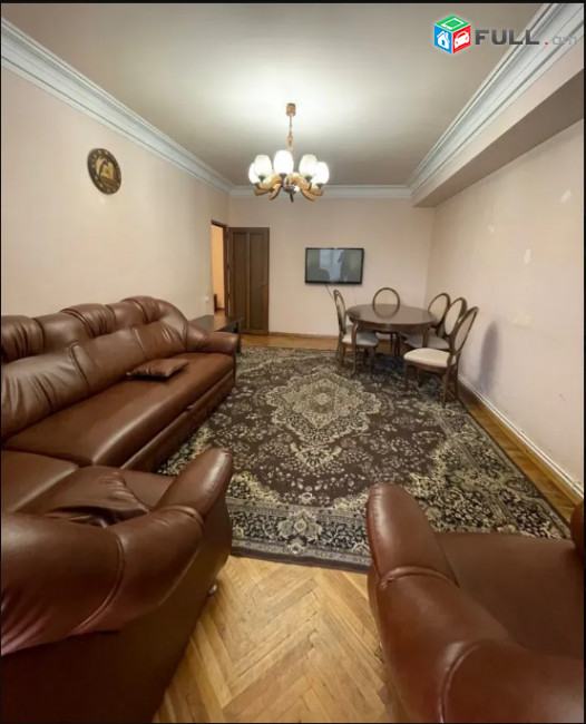LA07748 Վարձով 3 սենյականոց բնակարան Վաղարշյան փողոցում 