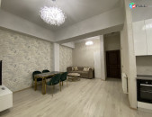 LA07751 Վարձով 3 սենյականոց բնակարան Հանրապետության փողոցում 