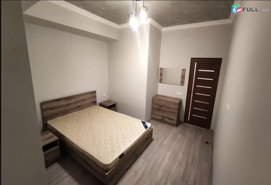 LA07755 Վարձով 3 սենյականոց բնակարան Արամ Խաչատրյան , նորակառույց շենք