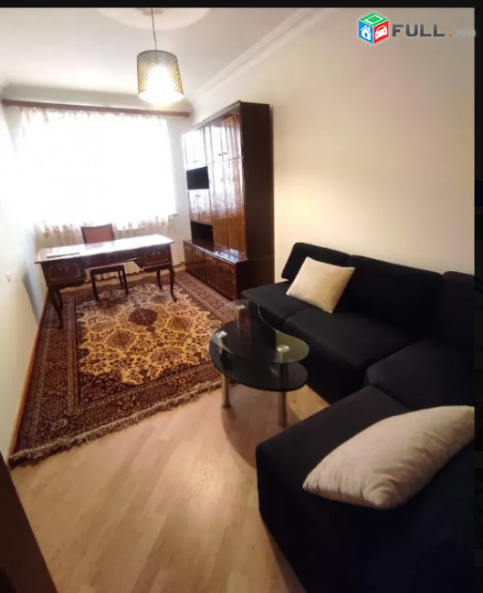 LA07758 Վարձով 3 սենյականոց բնակարան Թումանյան փողոցում 