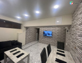 LA07760 Վարձով 2 սենյականոց բնակարան Սունդուկյան փողոցում 
