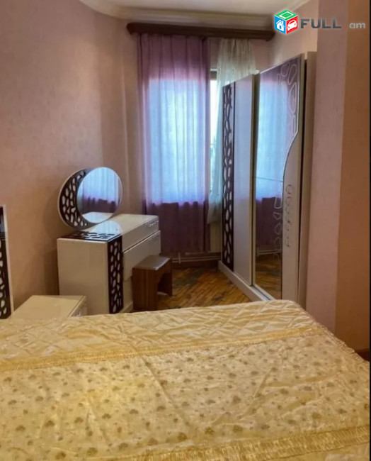 LA07762 Վարձով 3 սենյականոց բնակարան Պարոնյան փողոցում 