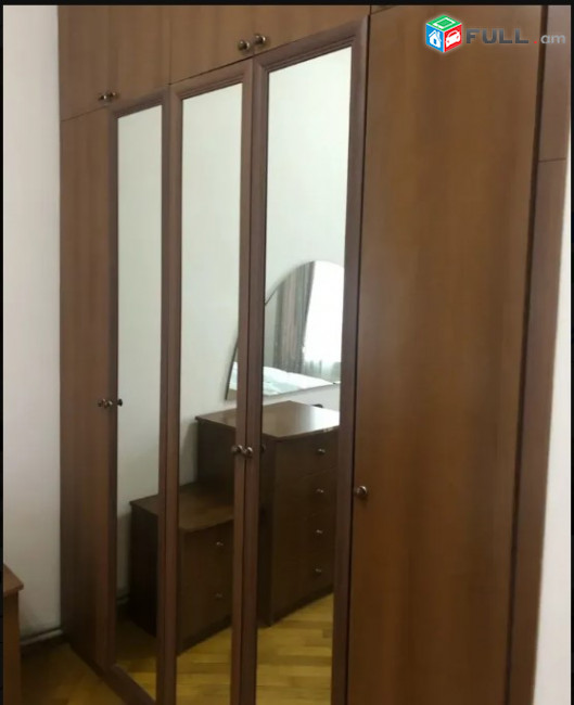 LA07763 Վարձով 3 սենյականոց բնակարան Նար Դոս փողոցում 