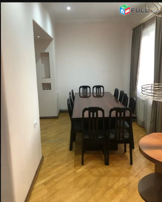 LA07763 Վարձով 3 սենյականոց բնակարան Նար Դոս փողոցում 