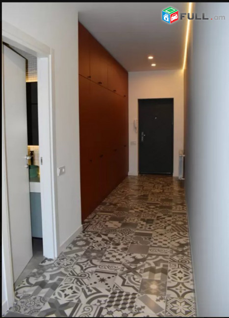 LA07777 Վարձով 2 սենյականոց բնակարան Մաշտոցի պողոտայում 