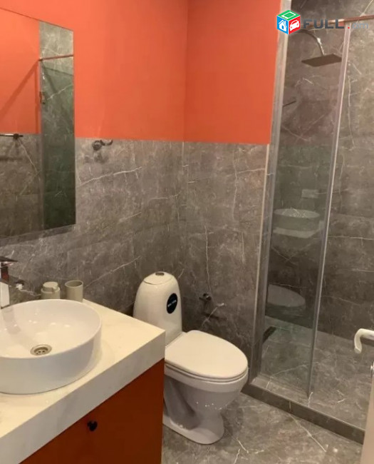LA07777 Վարձով 2 սենյականոց բնակարան Մաշտոցի պողոտայում 