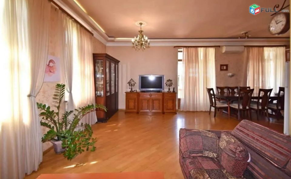 LA07782 Վարձով 3 սենյականոց բնակարան Մաշտոցի պողոտայում 