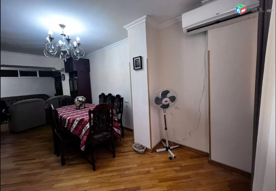 LA07793 Վարձով 3 սենյականոց բնակարան Զաքյան 1 ին նրբանցք 