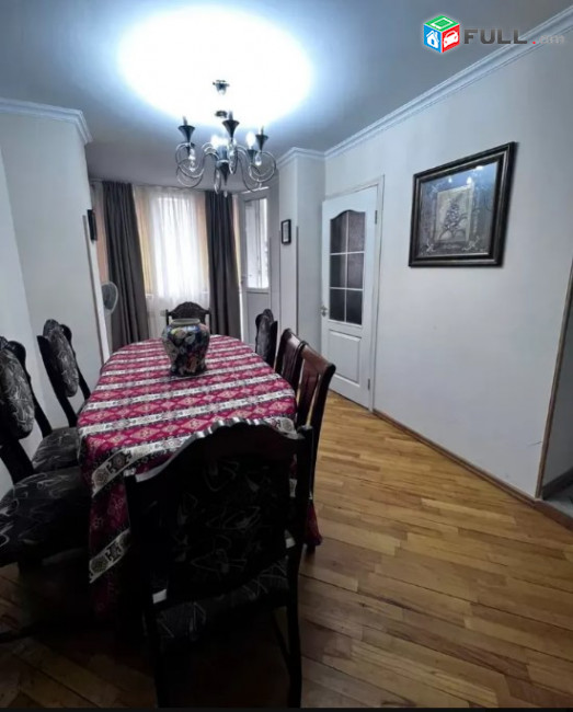 LA07793 Վարձով 3 սենյականոց բնակարան Զաքյան 1 ին նրբանցք 