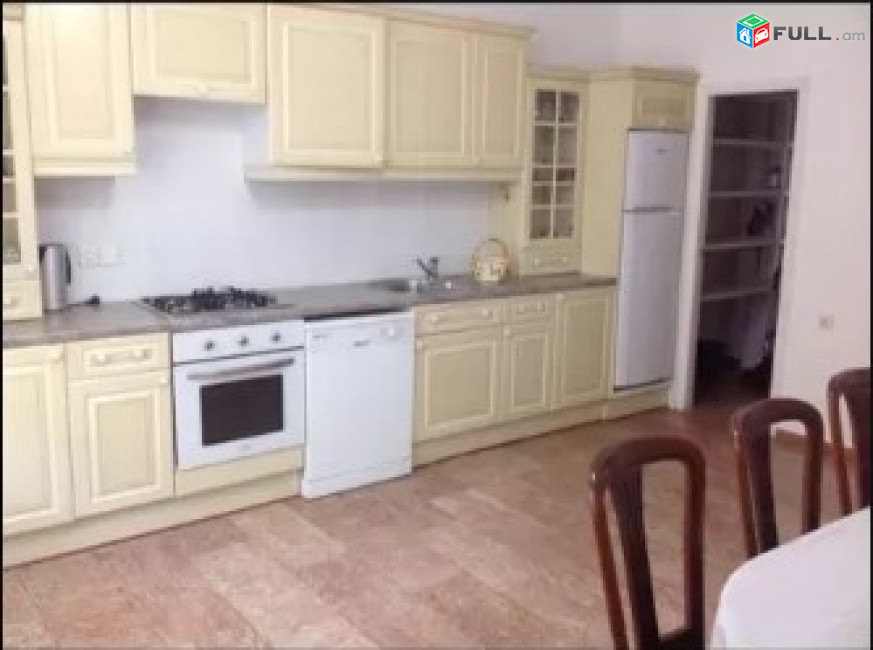 LA07800 Վարձով 2 հարկանի 6 սենյականոց քարե տուն Այգեստան 6 րդ փողոց , Կենտրոն