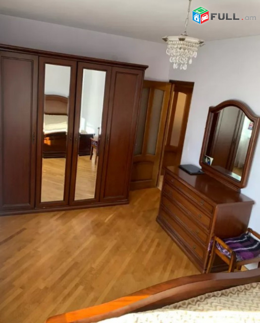 LA07804  Վարձով 3 սենյականոց բնակարան Հրաչյա Քոչար փողոցում