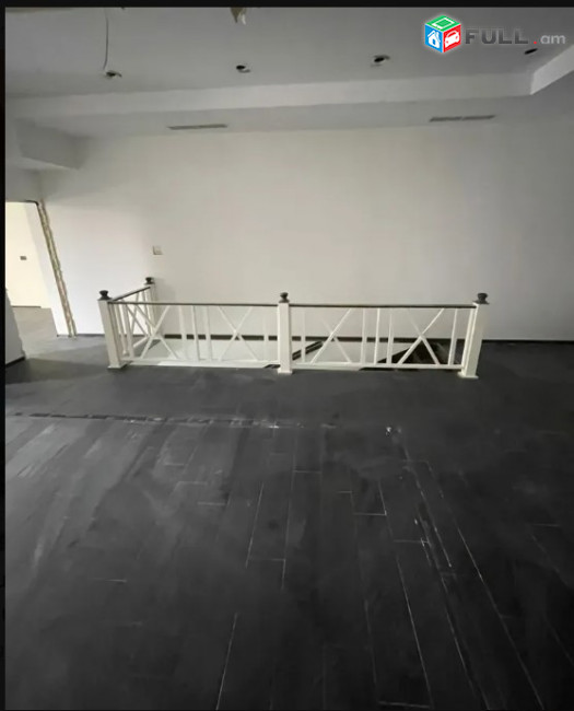 LA07827  Վարձով 180 քմ Առևտրային տարածք Ավետիք Իսահակյան փողոցում