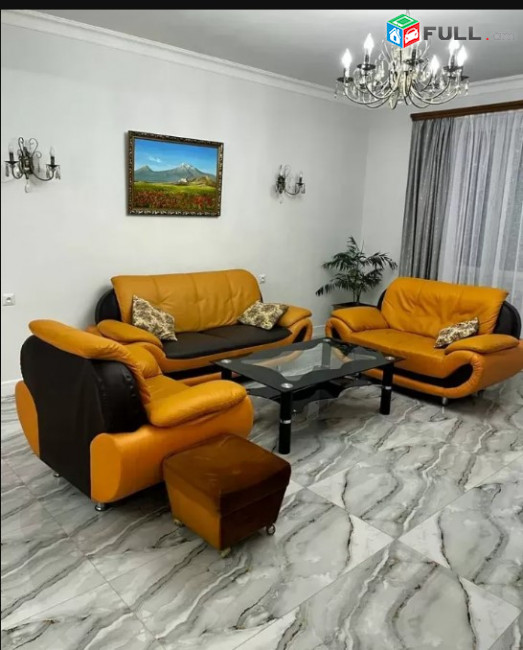 LA07437 Օրավարձով 4 սենյականոց բնակարան Թումանյան փողոցում