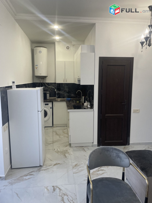 LA07522 Վարձով 2 սենյականոց բնակարան Վարդանանց փողոց , նորակառույց շենք