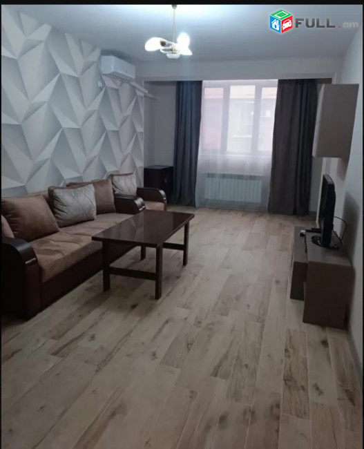 LA07584 Վարձով 2 սենյականոց բնակարան Նալբանդյան փողոցում 